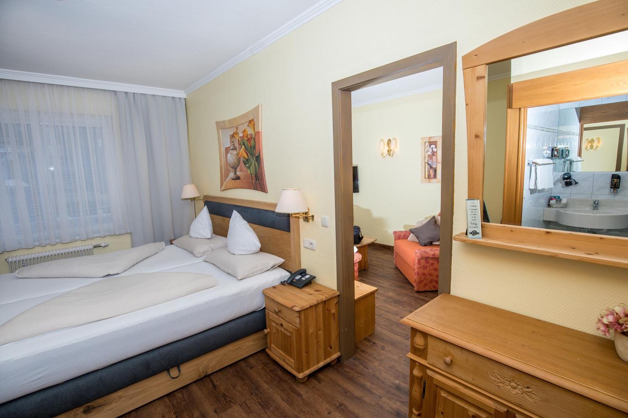 Flairhotel Am Woerthersee Фельден-ам-Вёртер-Зе Экстерьер фото